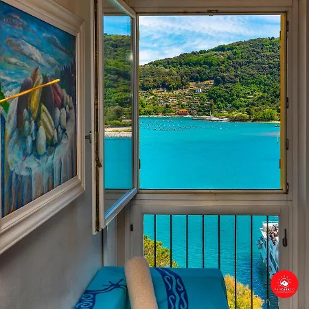 La Casa Dagli Occhi Blu * Porto Venere