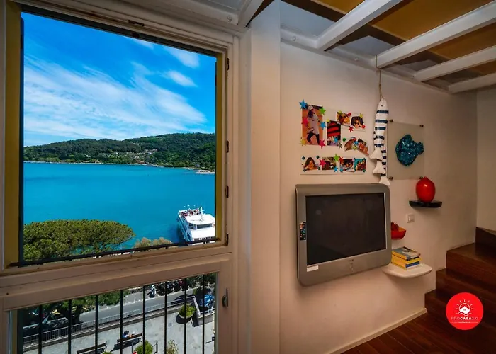 La Casa Dagli Occhi Blu